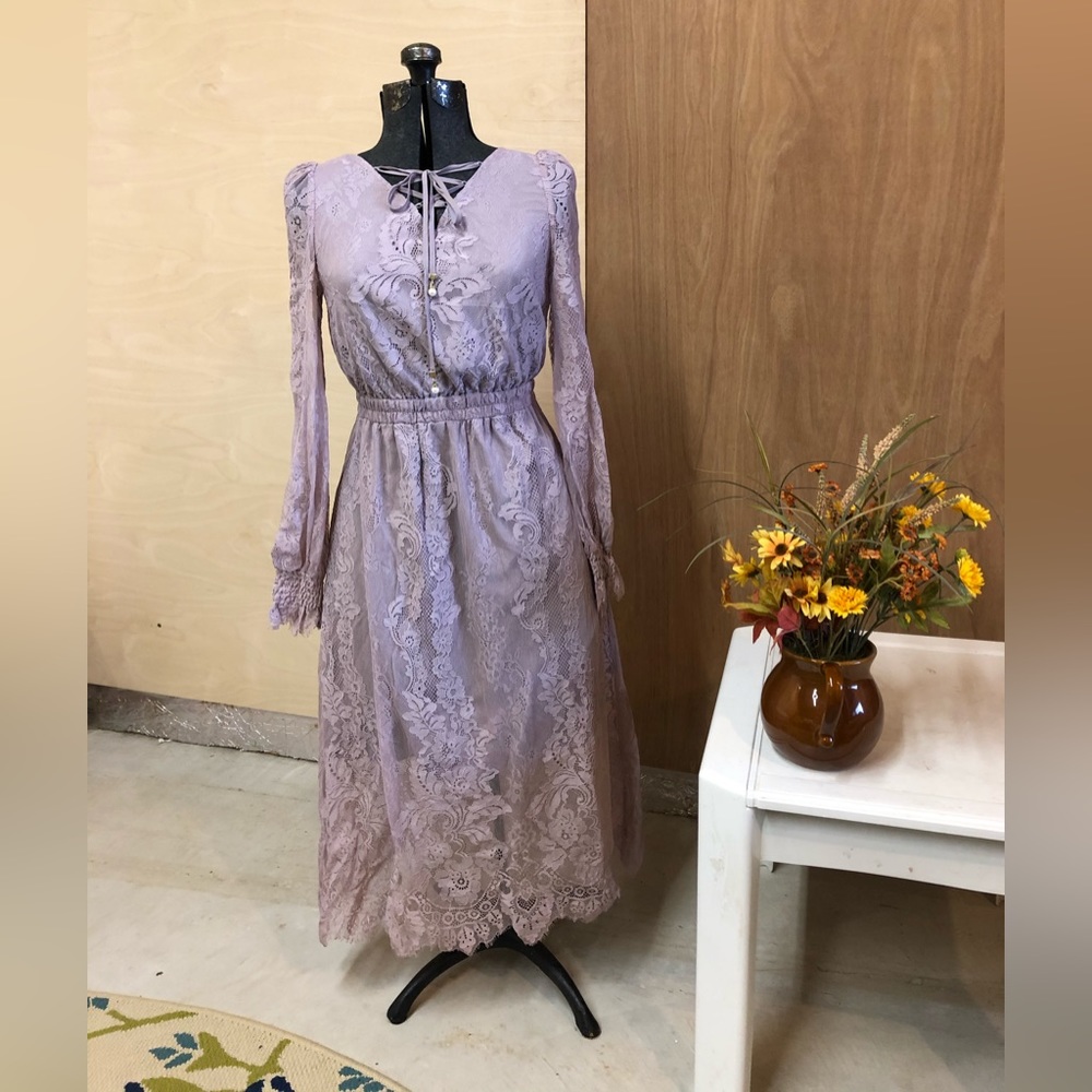Lavender Lace Dress Size Small